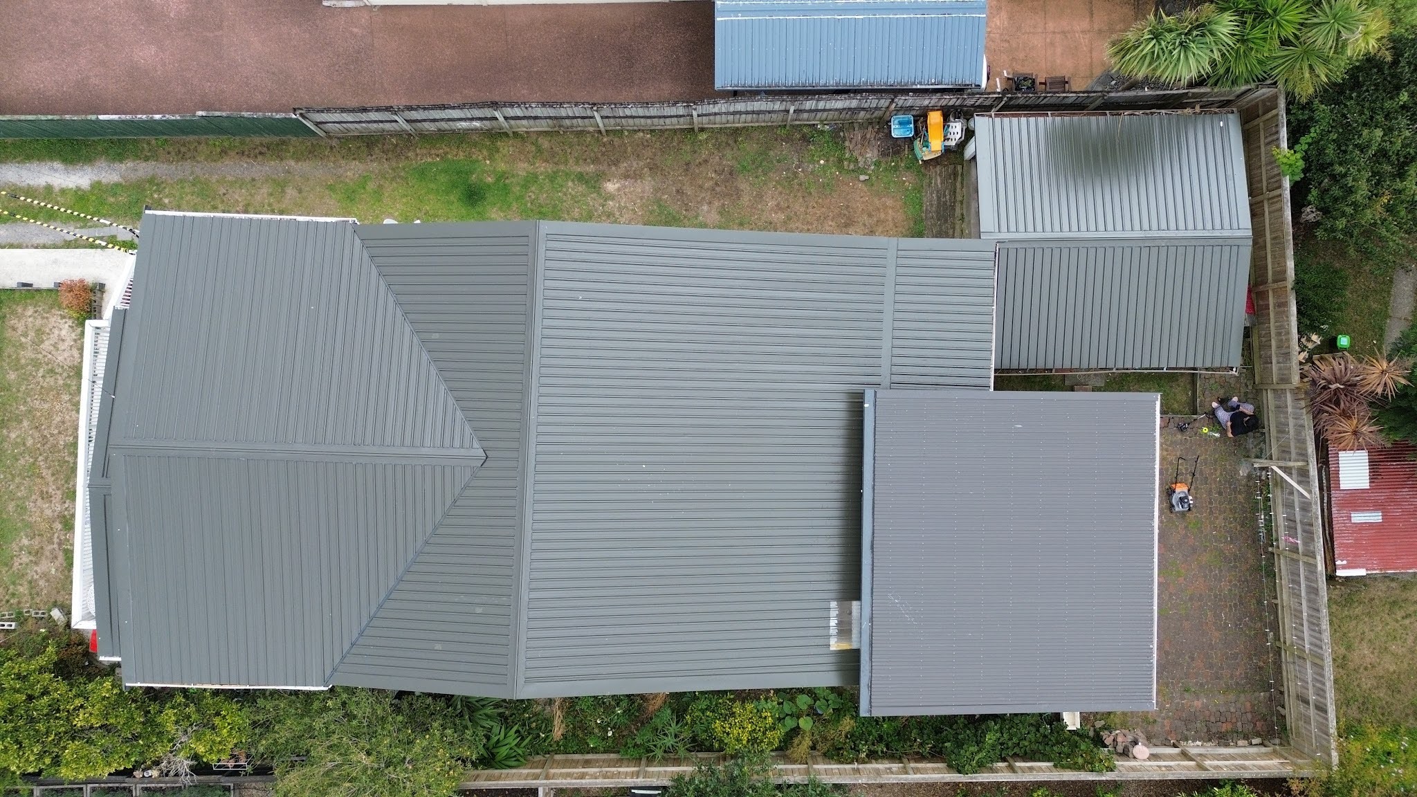 Residential roofing project
